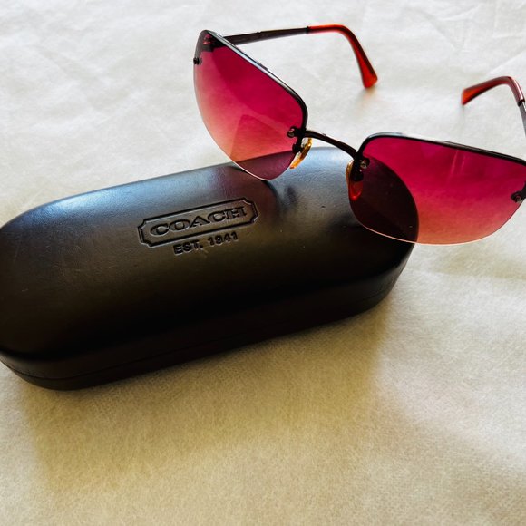 COACH Sunglasses With Case - Picture 2 of 8
